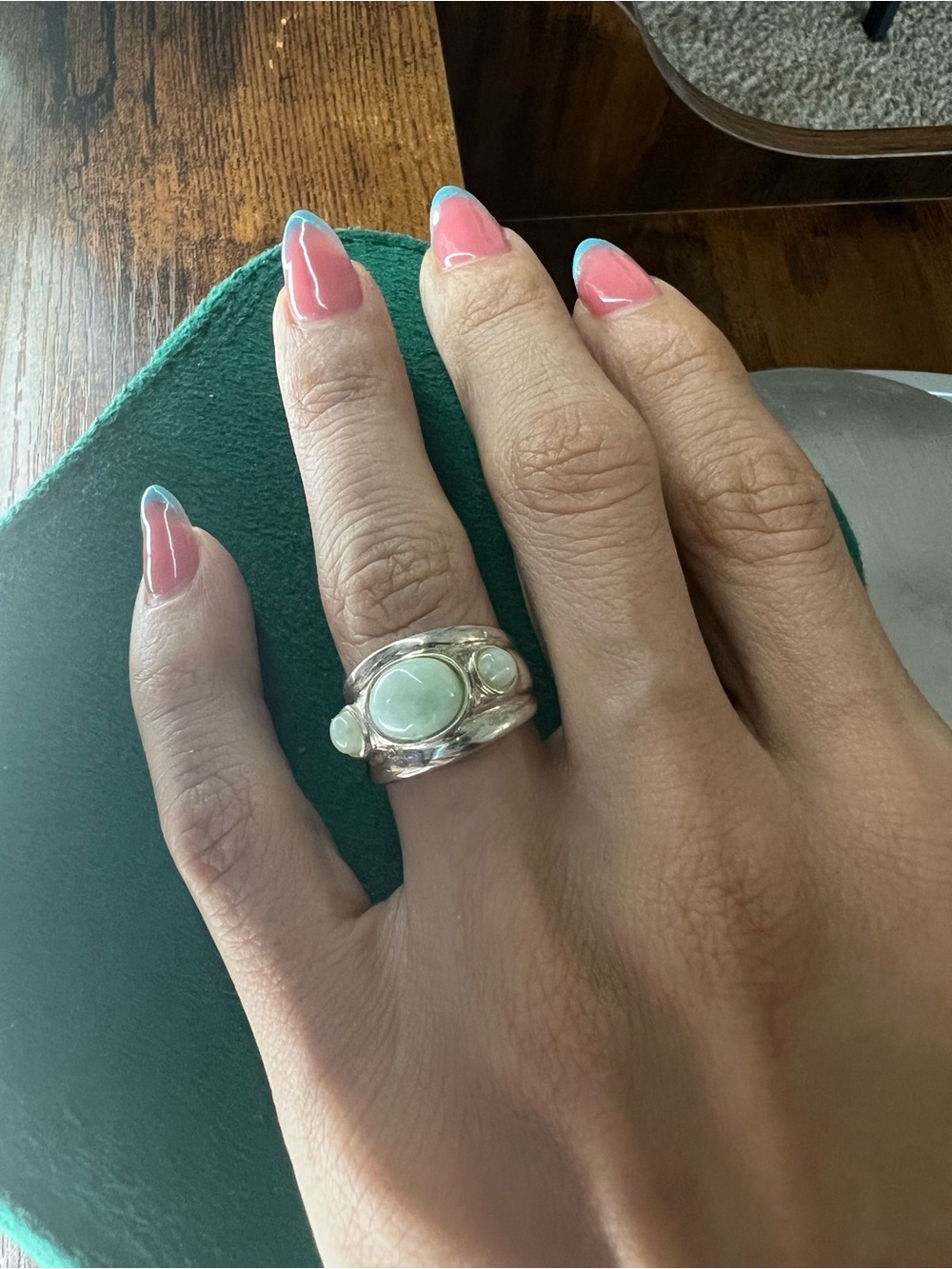 Sterling Silver Jade Green Stone Statement Ring - Picture 1 of 2